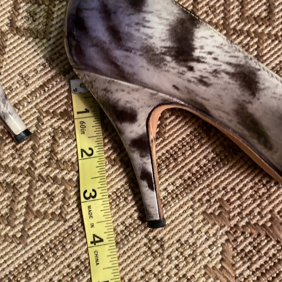 Antonio Melani Patent Leather Animal Print Heels Size 9M - Picture 2 of 9